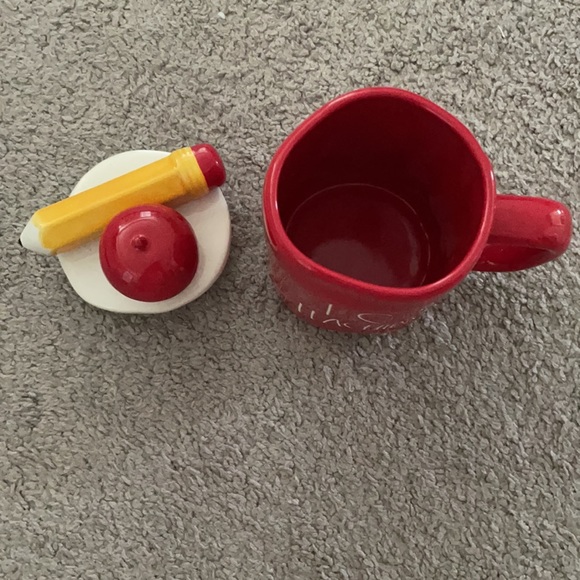 Rae Dunn “I Heart Teaching” mug with lid - Picture 4 of 5